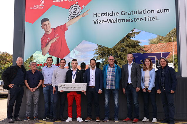 V.l.n.r.: Patrick Fus, Bruno Federer, Peter Geissbühler, Thomas Zurfluh, Julian Gemperli, Markus Eberle, Markus Jetzer, Roger Müller, Susanne Müller, Bruno Rey.